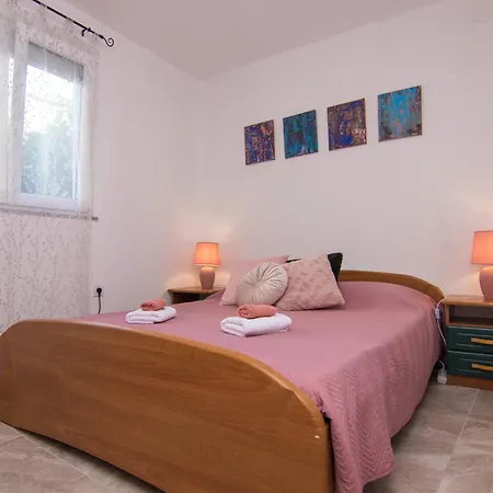 Apartments Flowers Krk Town Exterior foto