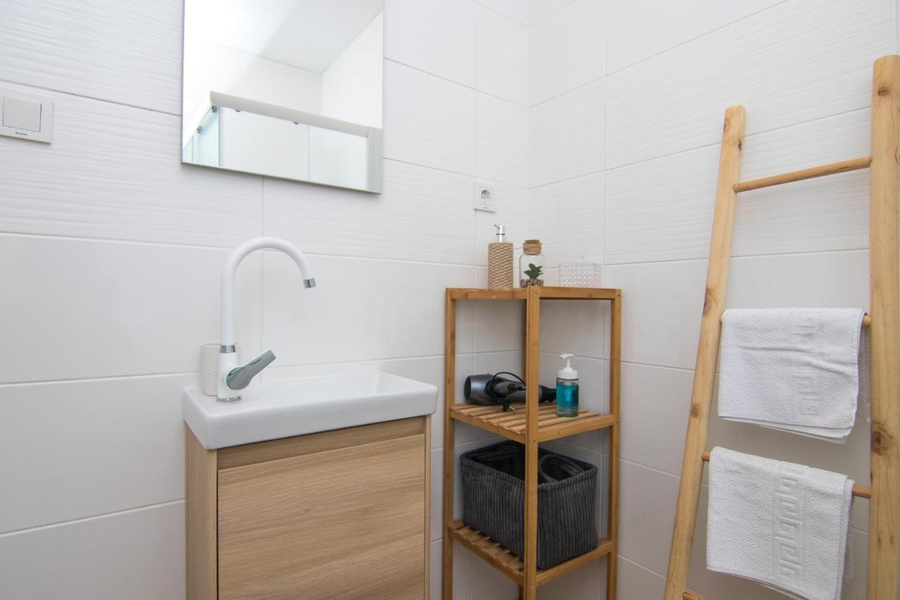Flowers Apartment Krk Town