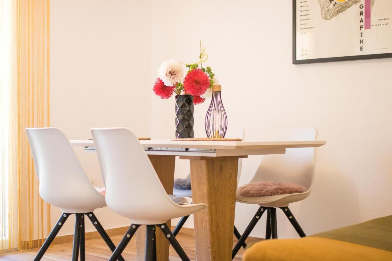 Flowers Apartment