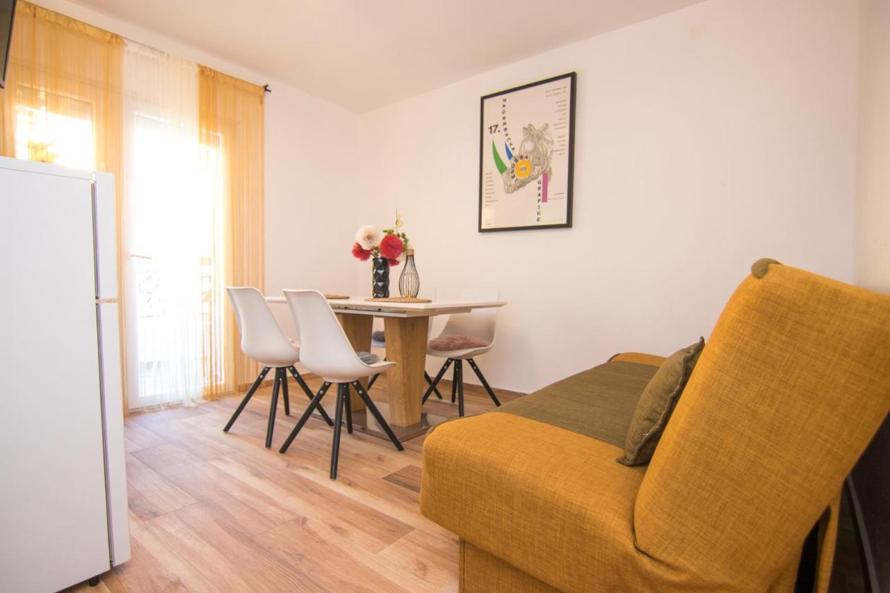 Apartment Flowers Krk Town