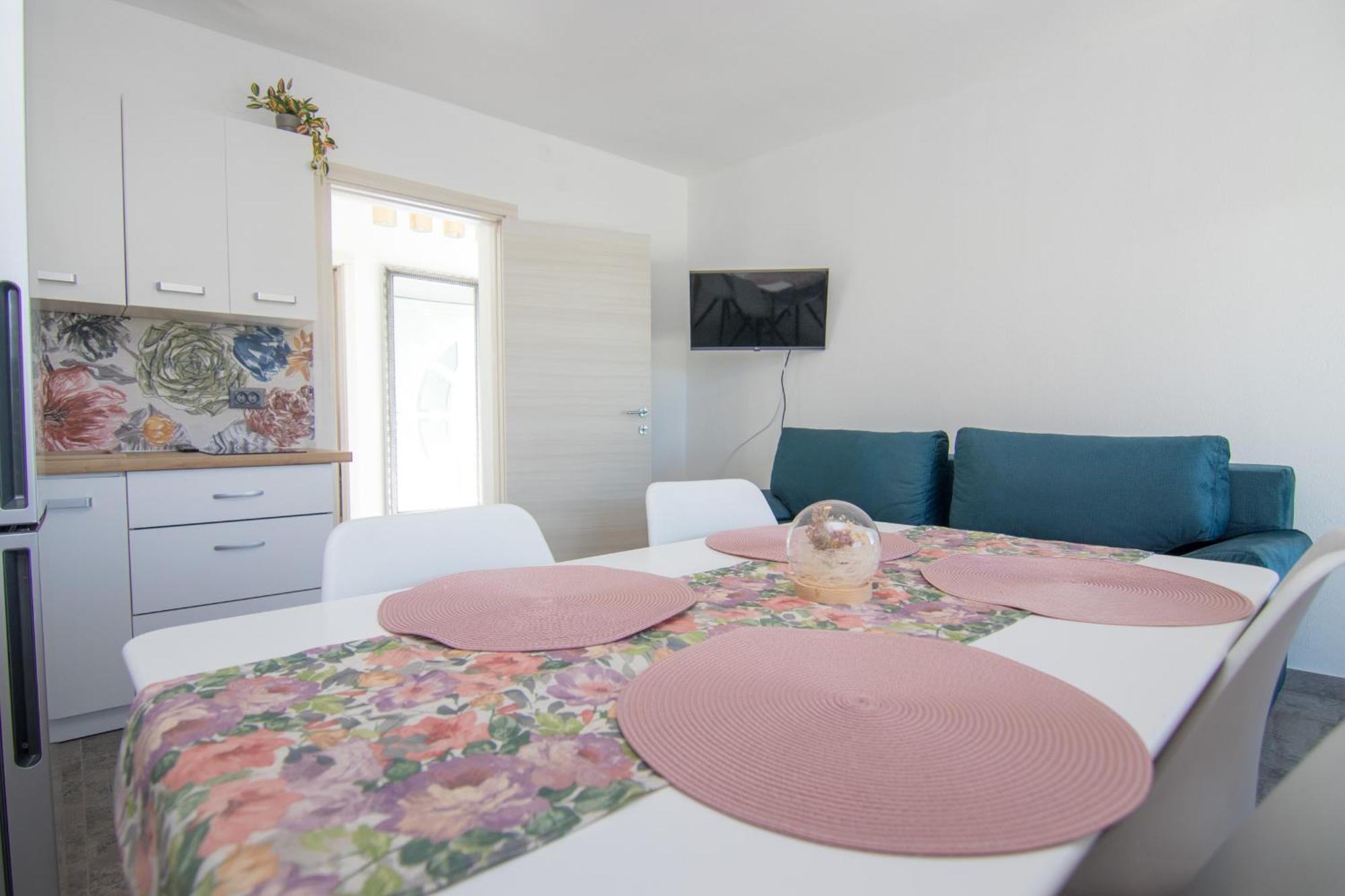 Flowers Apartment
